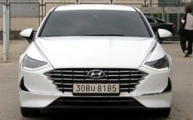 수원연비좋은수입차 쏘나타 하이브리드 (DN8) 프리미엄 플러스 매물 사진 4 - 2022/07 96,344km
